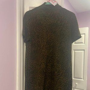 Lennie Brown and black tiger print size large